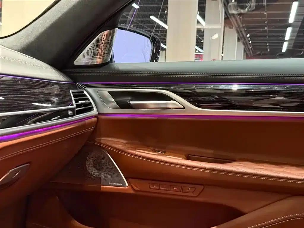2019 BMW 7 Series Facelift M760Li xDrive V12 Sport Package — миниатюра 13