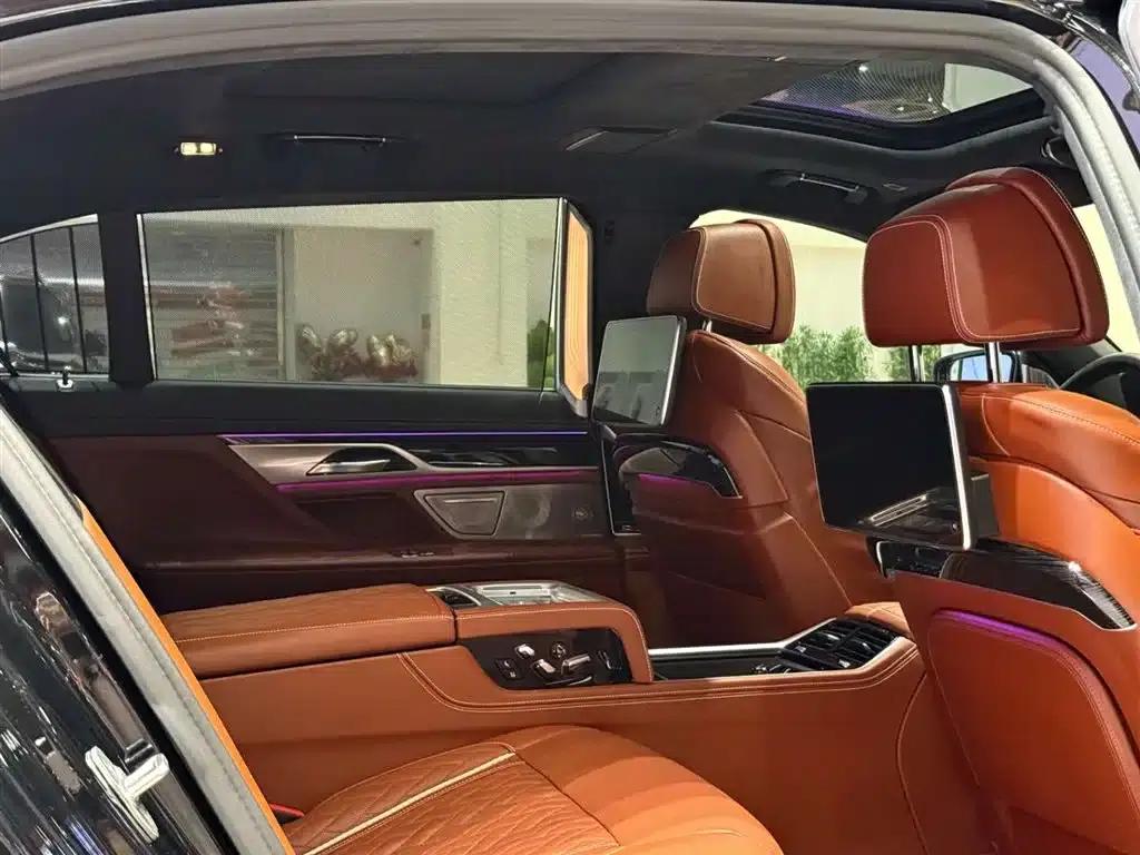 2019 BMW 7 Series Facelift M760Li xDrive V12 Sport Package — миниатюра 18