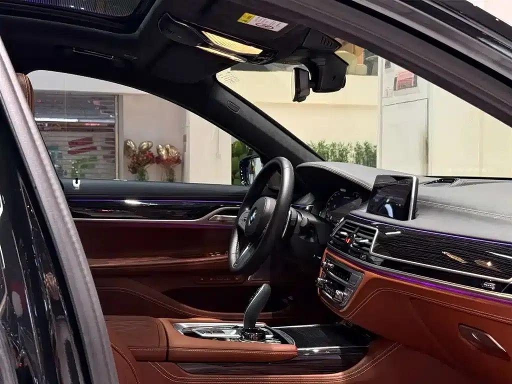 2019 BMW 7 Series Facelift M760Li xDrive V12 Sport Package — миниатюра 19