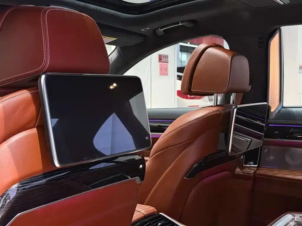 2019 BMW 7 Series Facelift M760Li xDrive V12 Sport Package — миниатюра 25