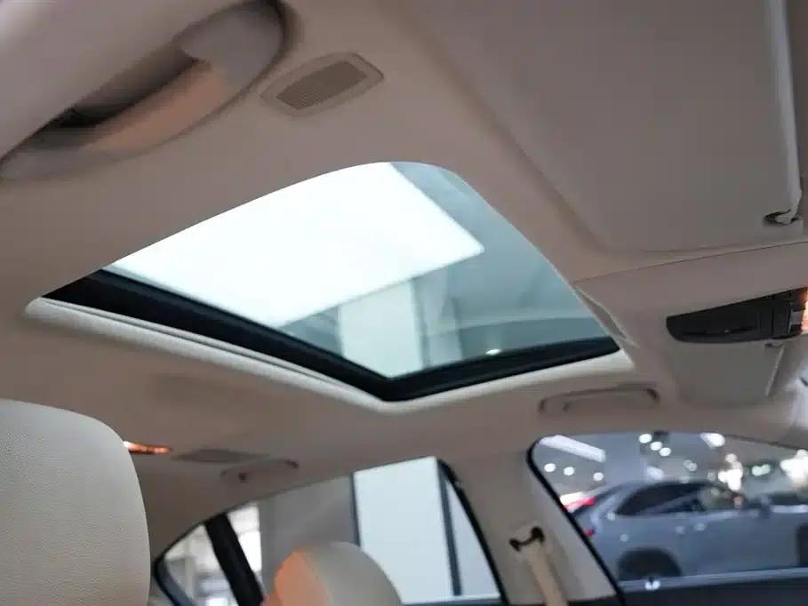 2011 BMW 7 Series 730Li Elegant Edition — миниатюра 13