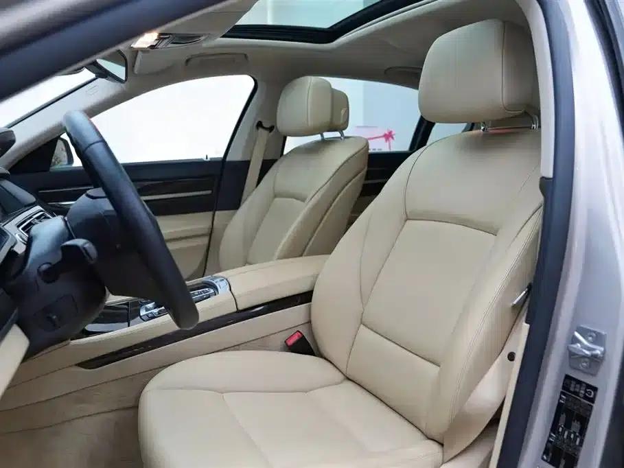 2011 BMW 7 Series 730Li Elegant Edition — миниатюра 7