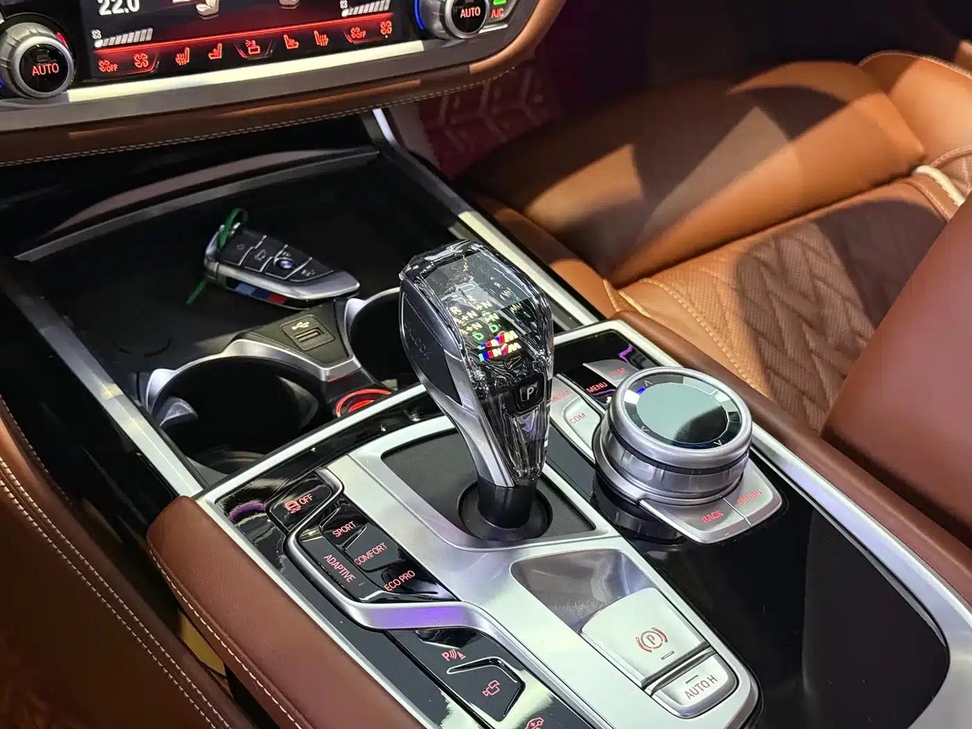 2019 BMW 7 Series Facelift 740Li xDrive Executive M Sport Package — миниатюра 9