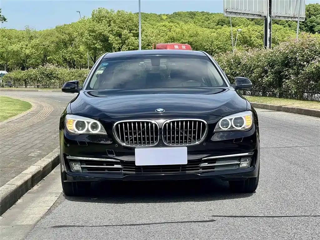 BMW 7 Series 2014 730Li Luxury Edition — миниатюра 2