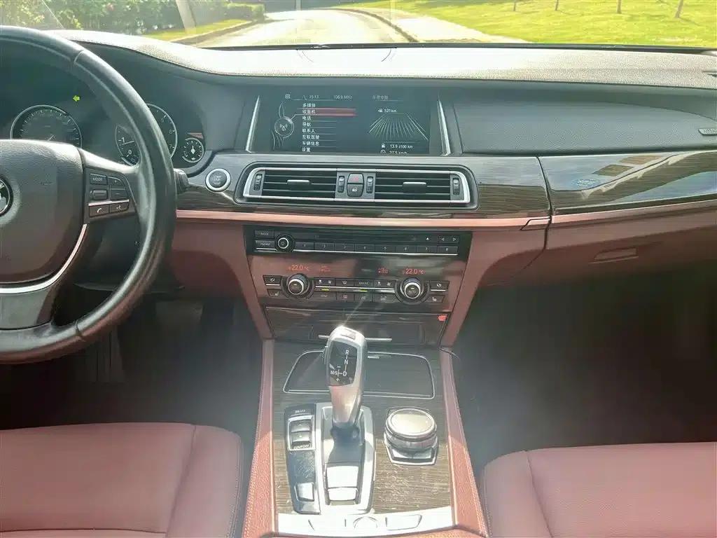 BMW 7 Series 2014 730Li Luxury Edition — миниатюра 13