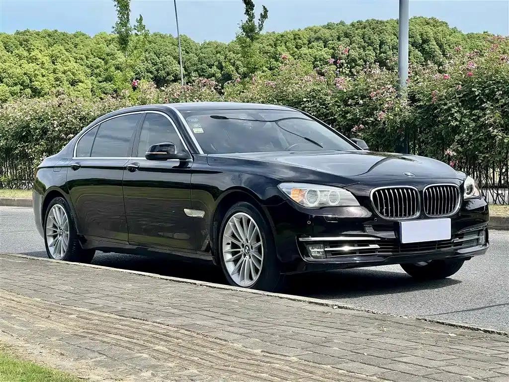 BMW 7 Series 2014 730Li Luxury Edition — миниатюра 3