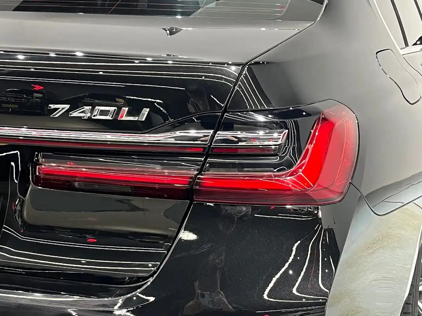 2021 BMW 7 Series 730Li M Sport Package — миниатюра 10