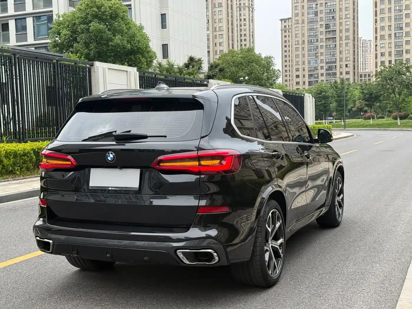 2019 BMW X5 Imported xDrive40i Luxury M Sport Package — миниатюра 6