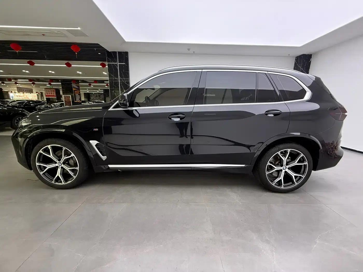 BMW X5 2023 xDrive 30Li Luxury M Sport Package — миниатюра 5