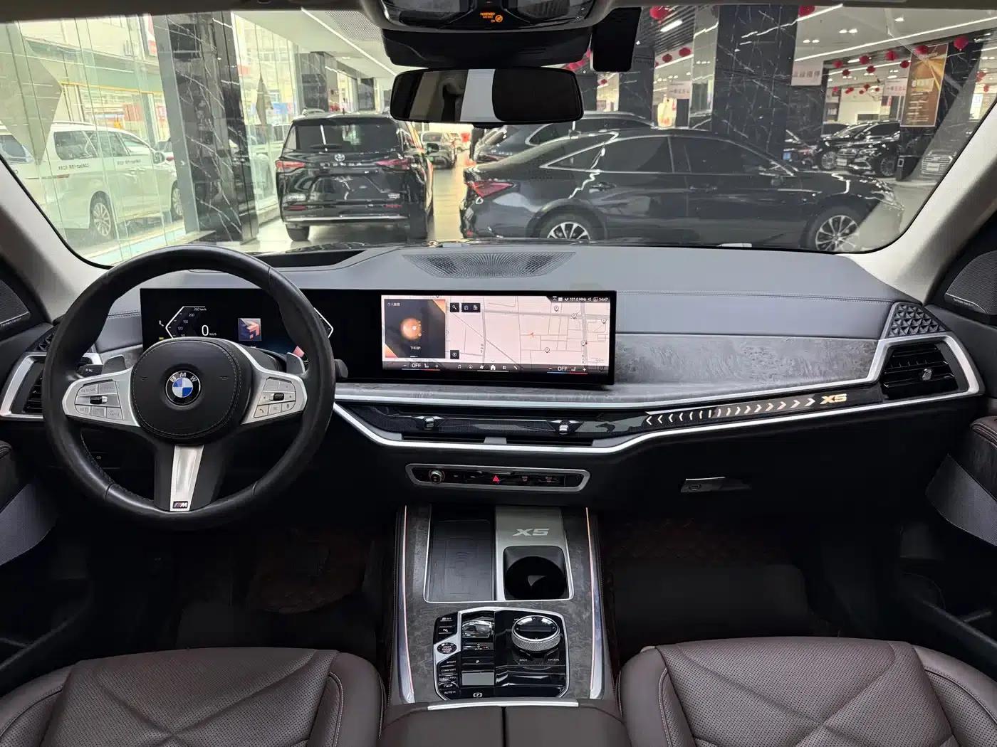 BMW X5 2023 xDrive 30Li Luxury M Sport Package — миниатюра 8