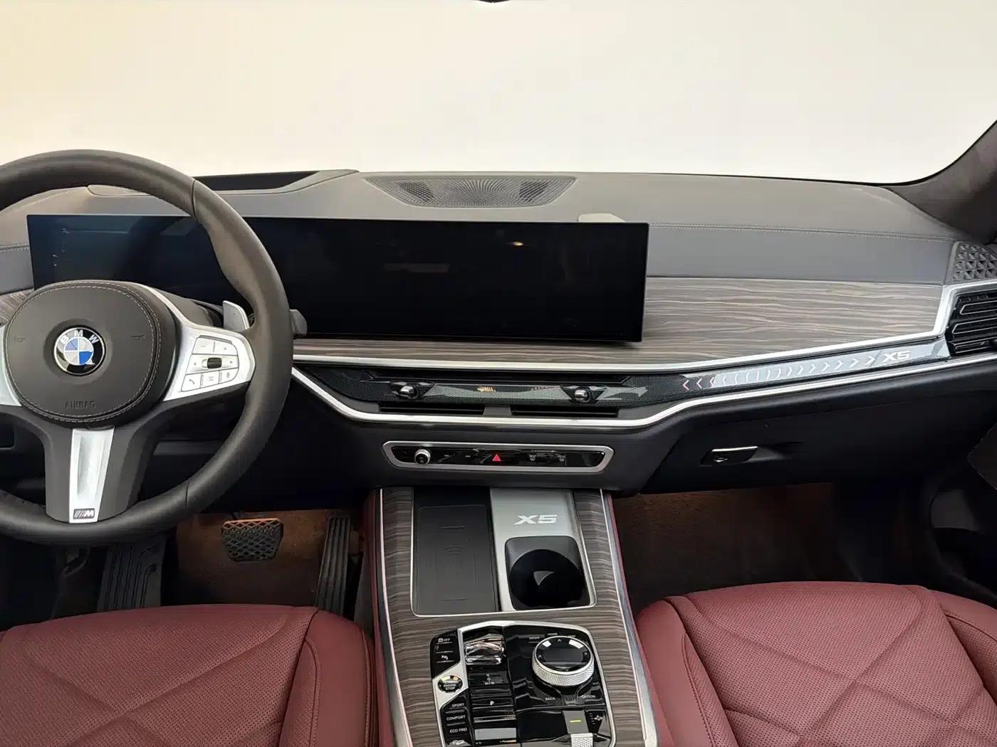 BMW X5 2025 xDrive 40Li M Sport Shadow Edition — миниатюра 7