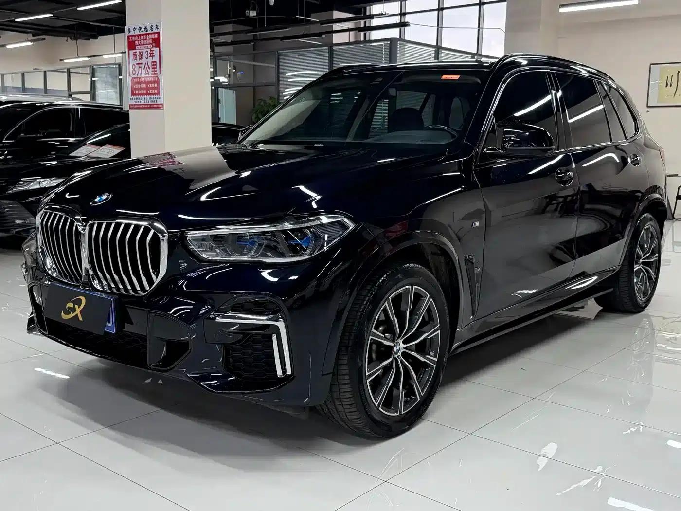 BMW X5 2022 xDrive 30Li Luxury M Sport Package — миниатюра 1
