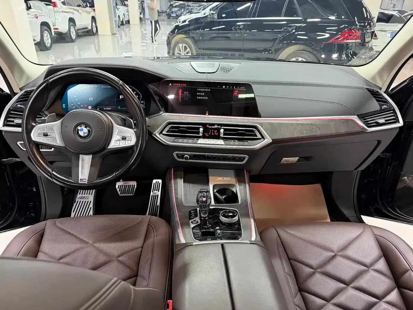 BMW X5 2022 xDrive 30Li Luxury M Sport Package — миниатюра 11