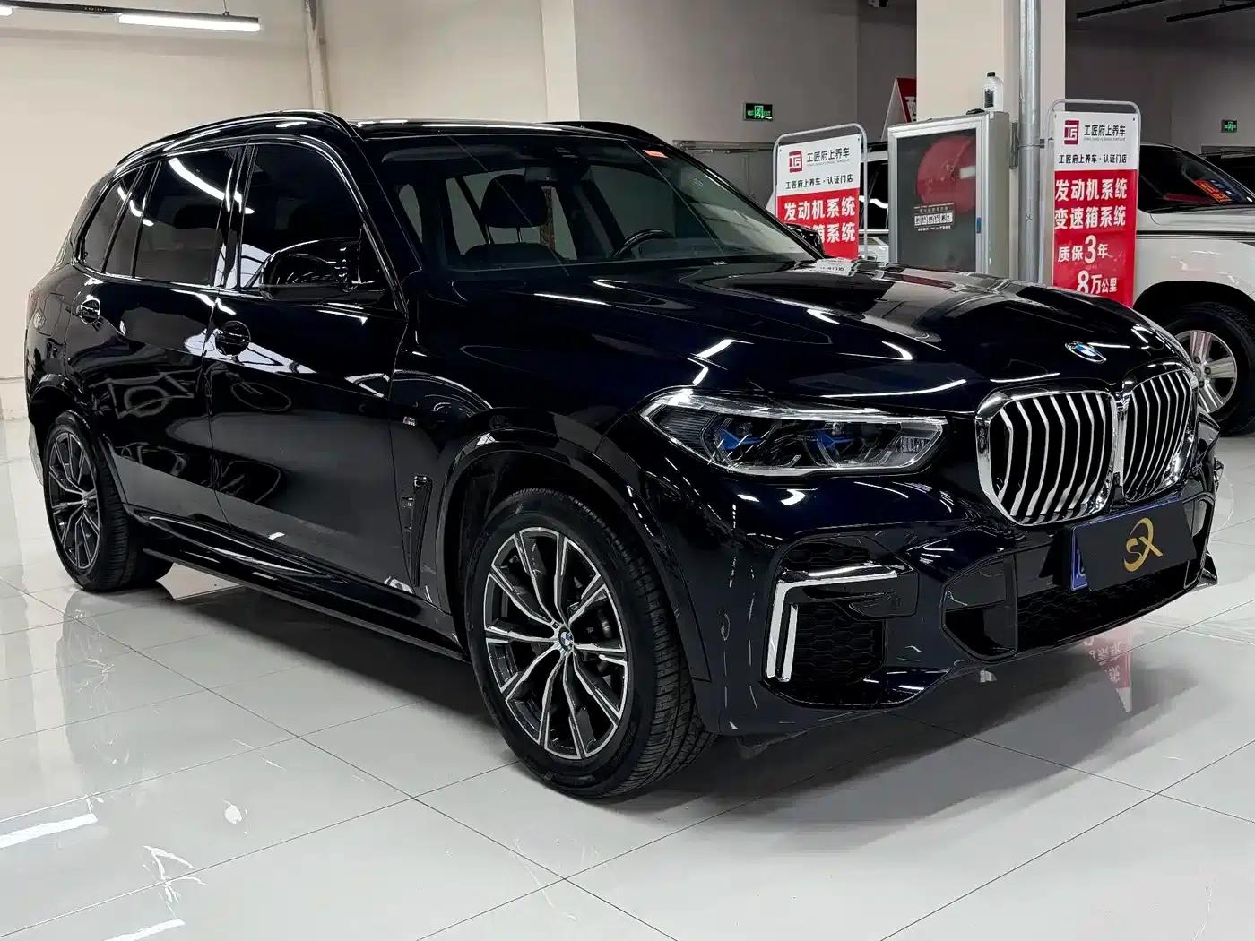 BMW X5 2022 xDrive 30Li Luxury M Sport Package — миниатюра 3