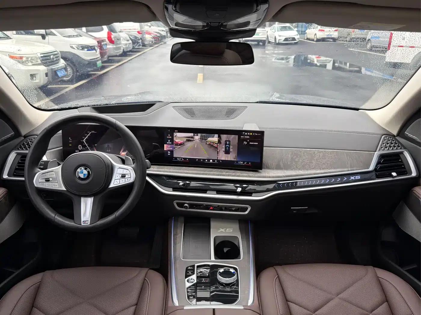 BMW X5 2023 xDrive 30Li M Sport Shadow Edition — миниатюра 10