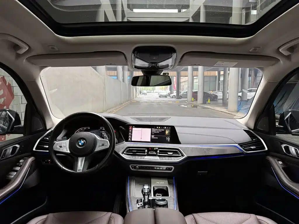 BMW X5 2022 xDrive 30Li M Sport Package — миниатюра 11