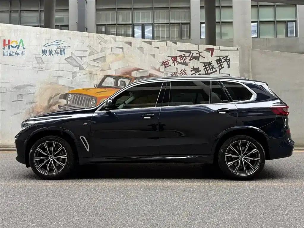 BMW X5 2022 xDrive 30Li M Sport Package — миниатюра 3