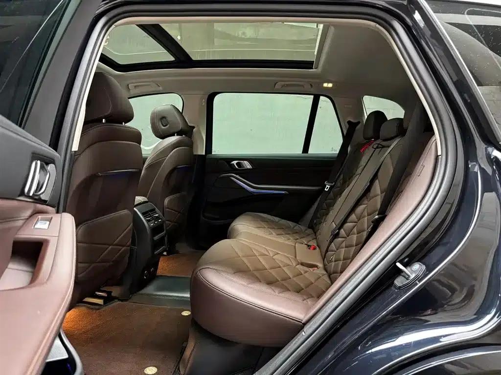 BMW X5 2022 xDrive 30Li M Sport Package — миниатюра 10
