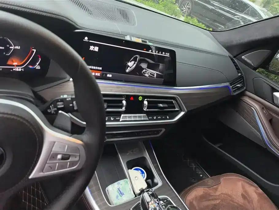 BMW X5 2022 xDrive 40Li M Sport Package — миниатюра 13