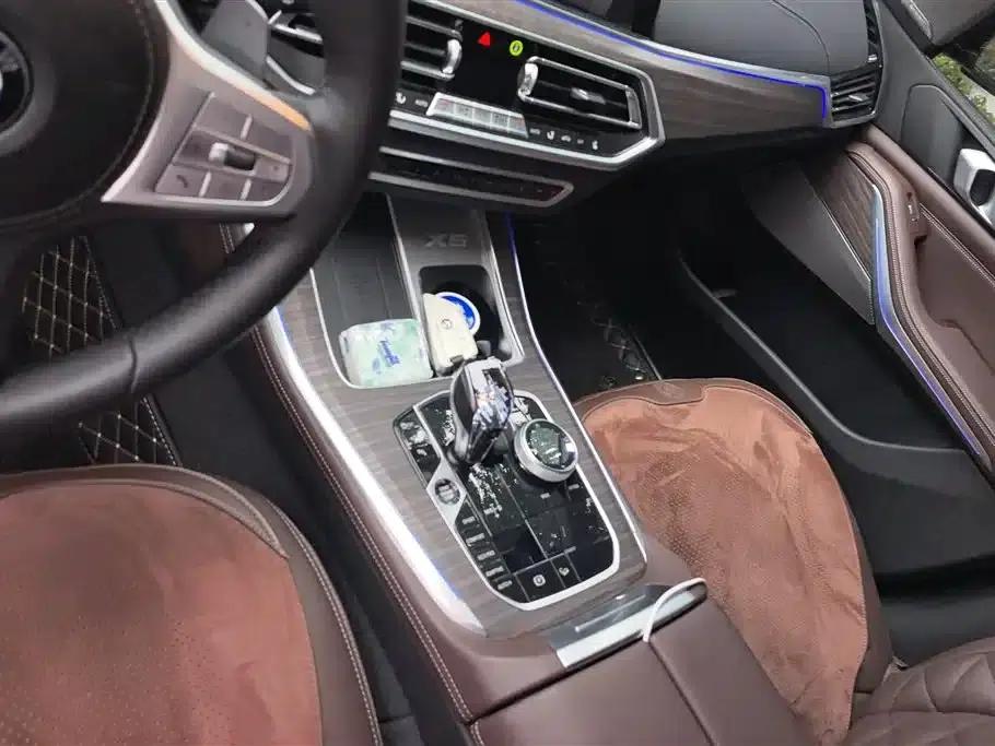 BMW X5 2022 xDrive 40Li M Sport Package — миниатюра 16