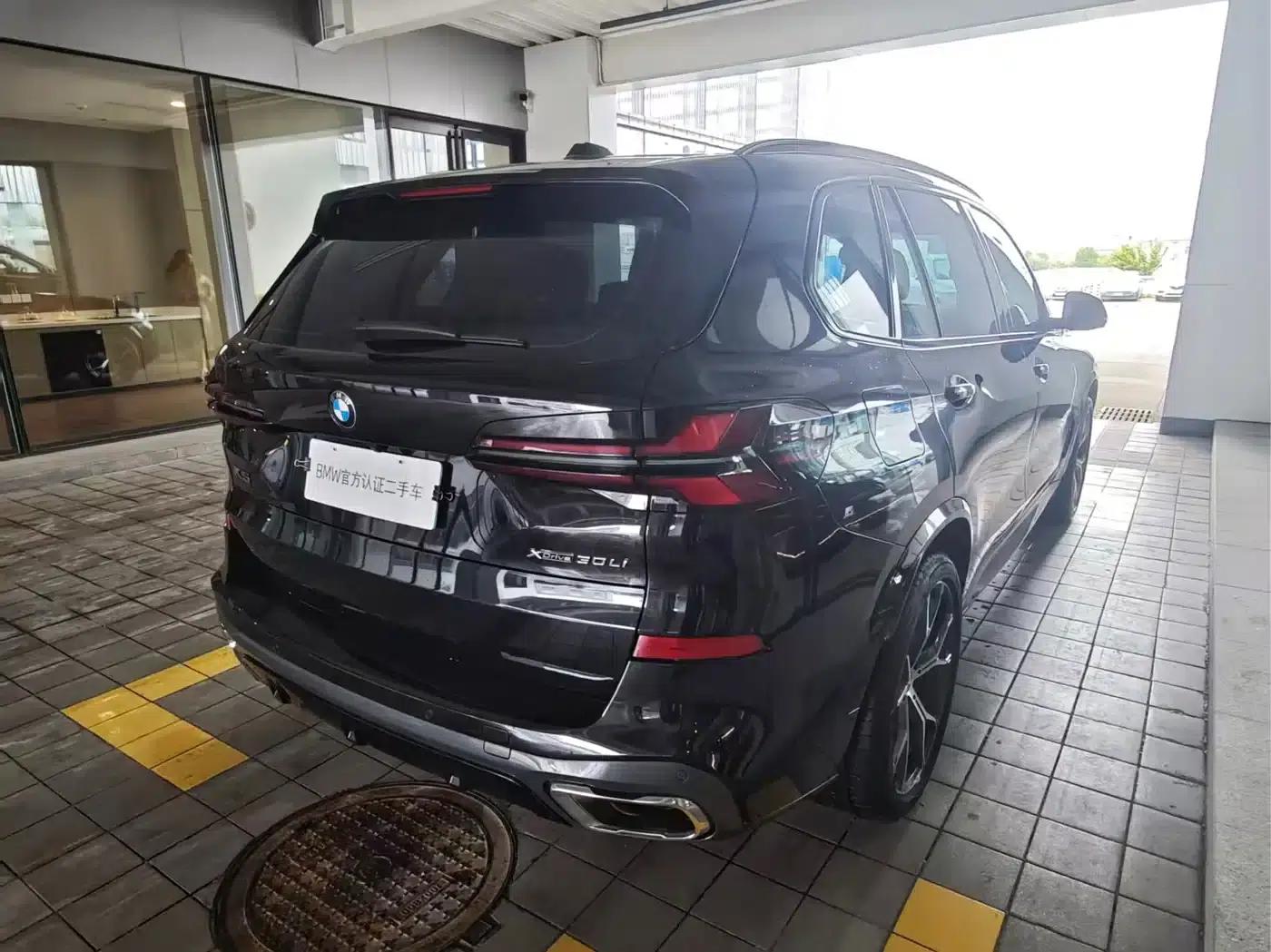 BMW X5 2023 xDrive 30Li Luxury M Sport Package — миниатюра 2