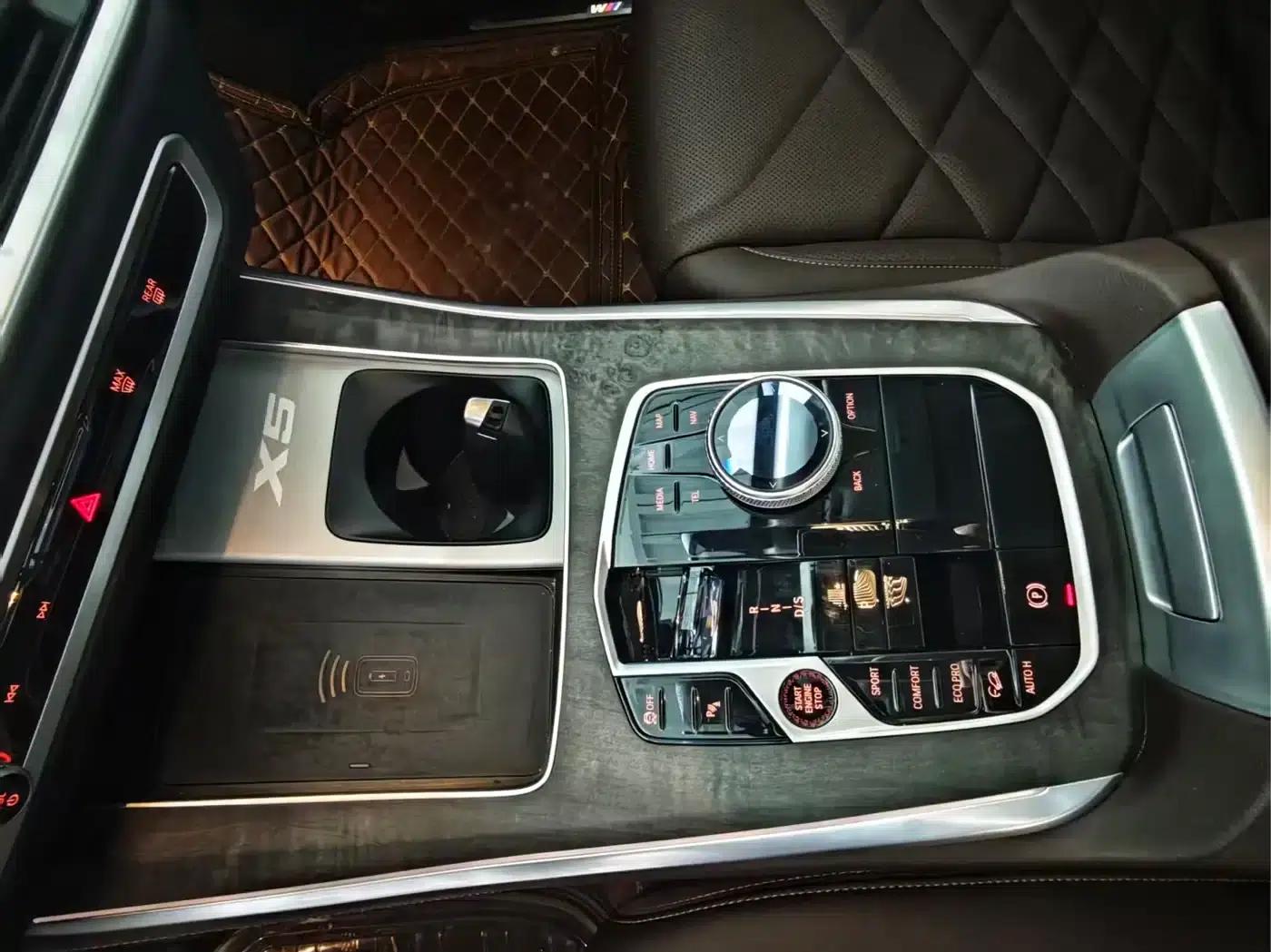 BMW X5 2023 xDrive 30Li Luxury M Sport Package — миниатюра 6