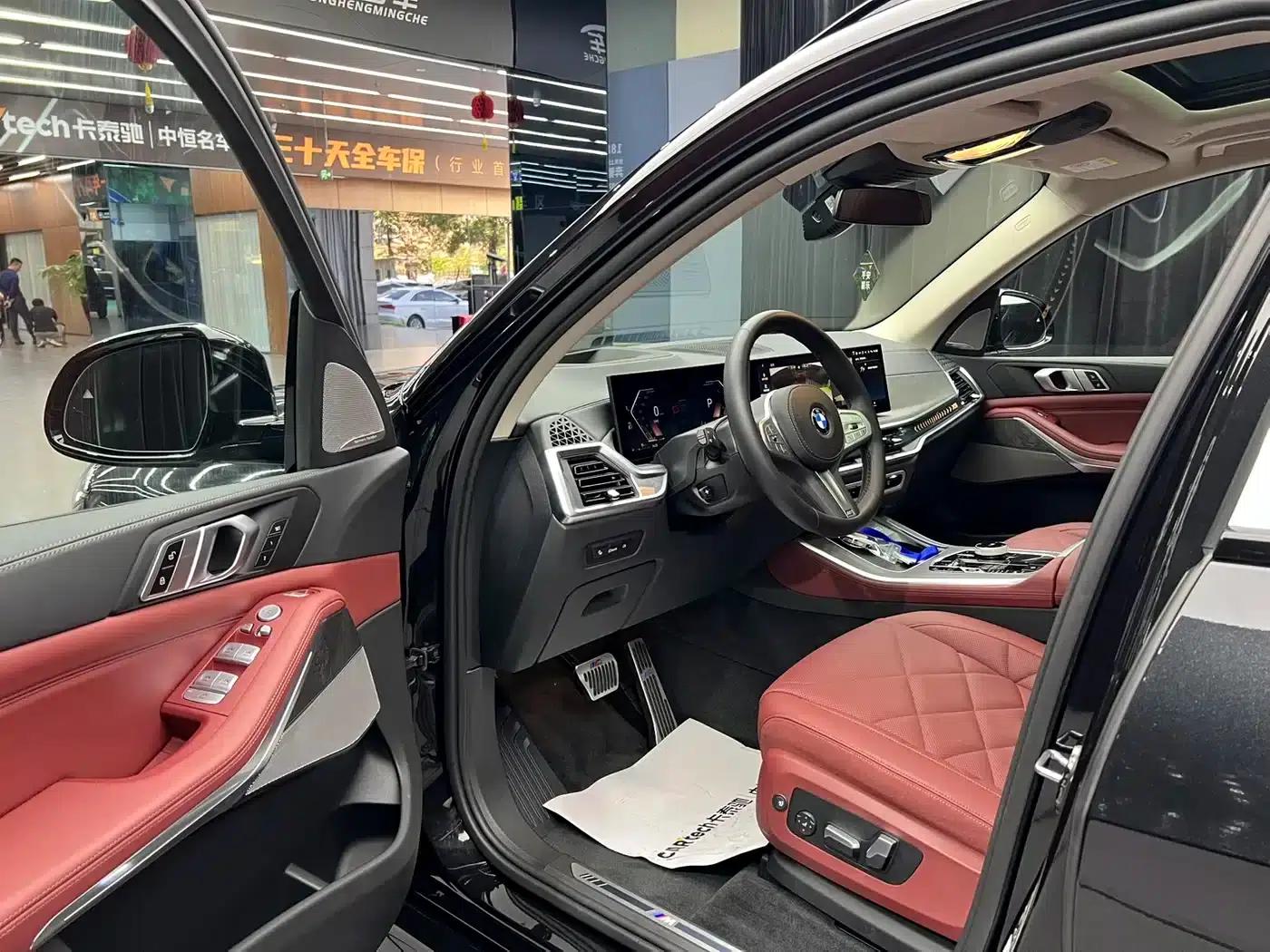 BMW X5 2025 xDrive 30Li M Sport Shadow Edition — миниатюра 4