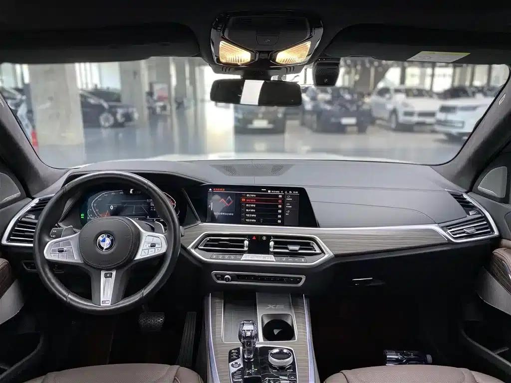 BMW X5 2022 Facelift xDrive 40Li M Sport Package — миниатюра 7
