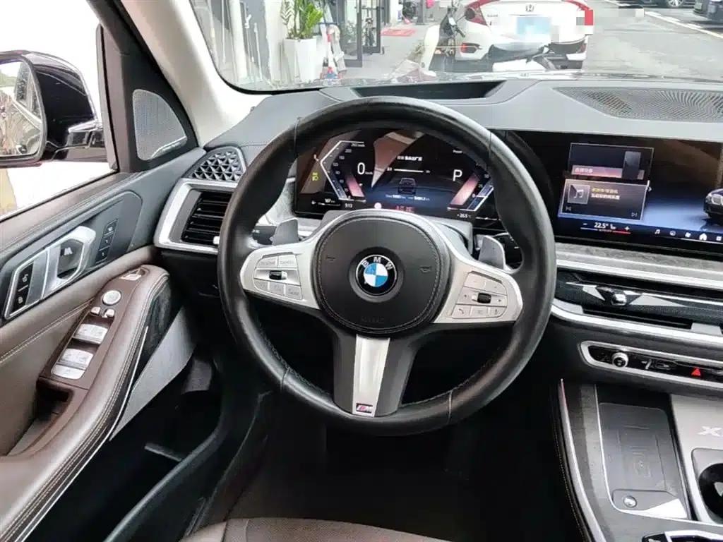 BMW X5 2023 xDrive 30Li Luxury M Sport Package — миниатюра 11