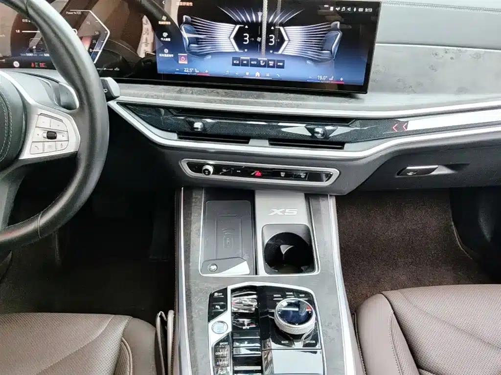 BMW X5 2023 xDrive 30Li Luxury M Sport Package — миниатюра 13
