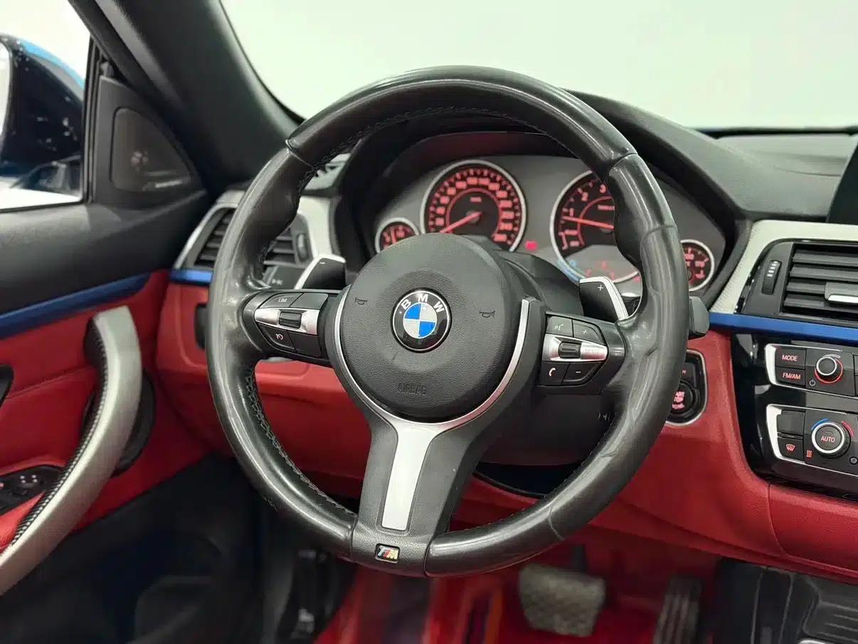 2017 BMW 4 Series 425i Convertible M Sport Package — миниатюра 10