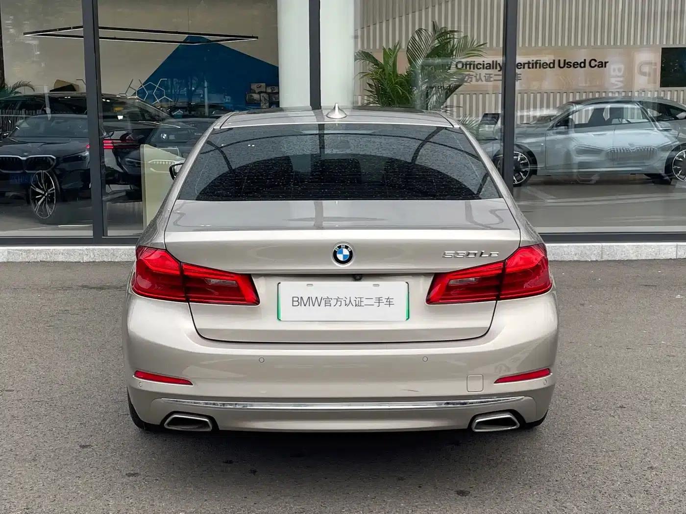 BMW 5 Series PHEV 2020 Mileage Upgrade Edition 530Le Luxury Package — миниатюра 4