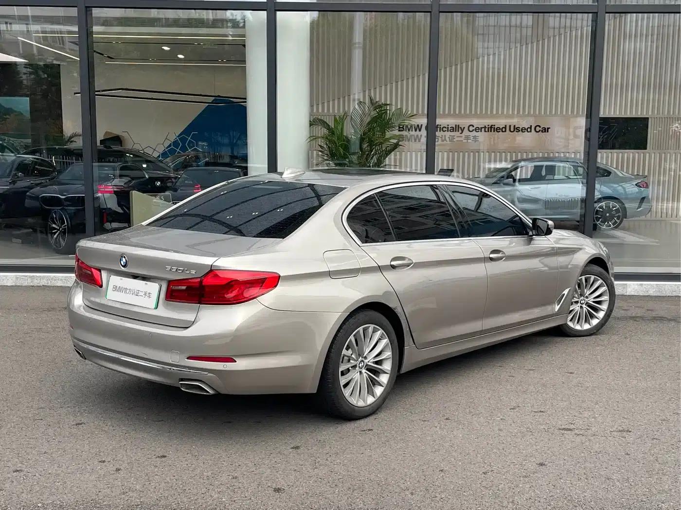 BMW 5 Series PHEV 2020 Mileage Upgrade Edition 530Le Luxury Package — миниатюра 5
