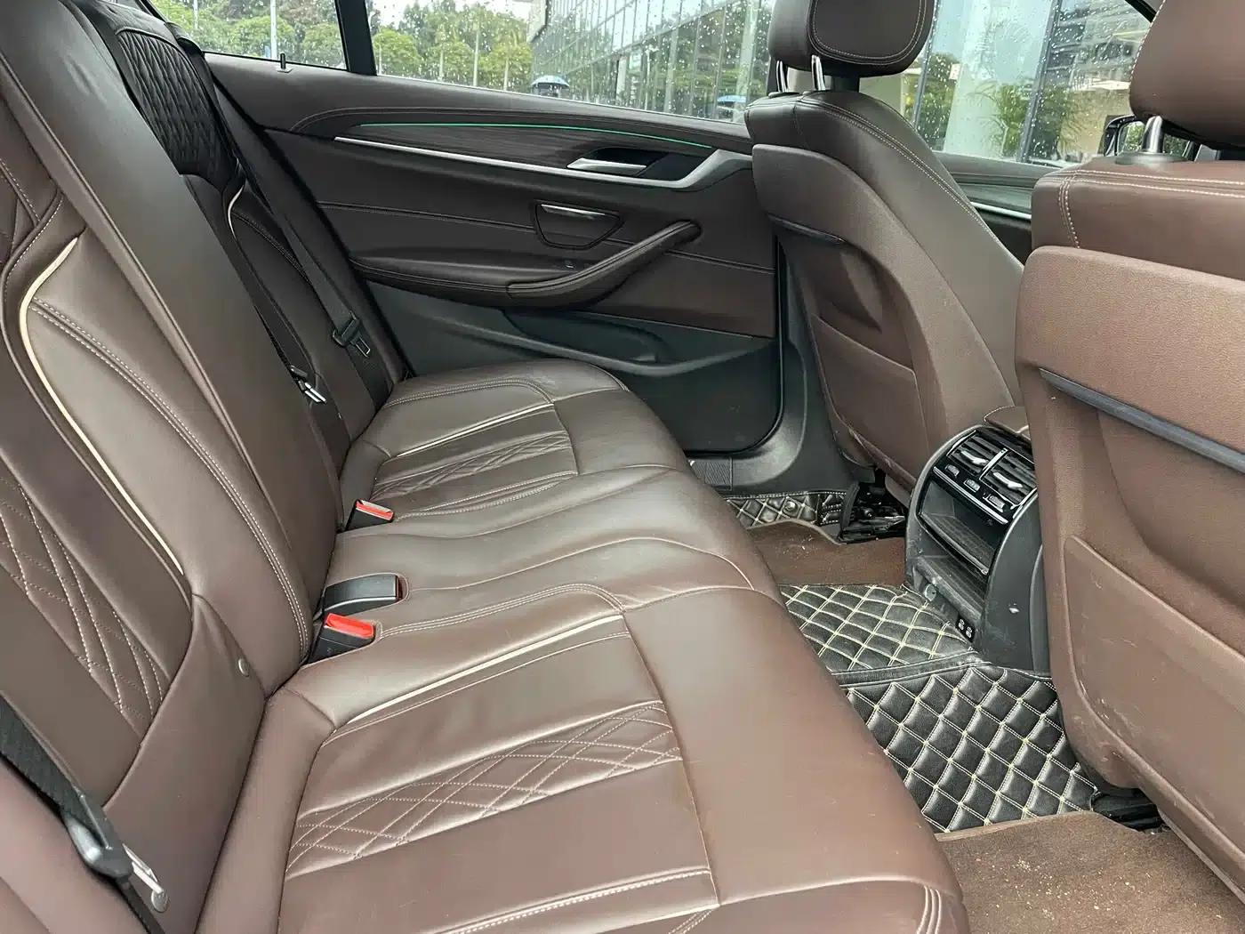 BMW 5 Series PHEV 2020 Mileage Upgrade Edition 530Le Luxury Package — миниатюра 9