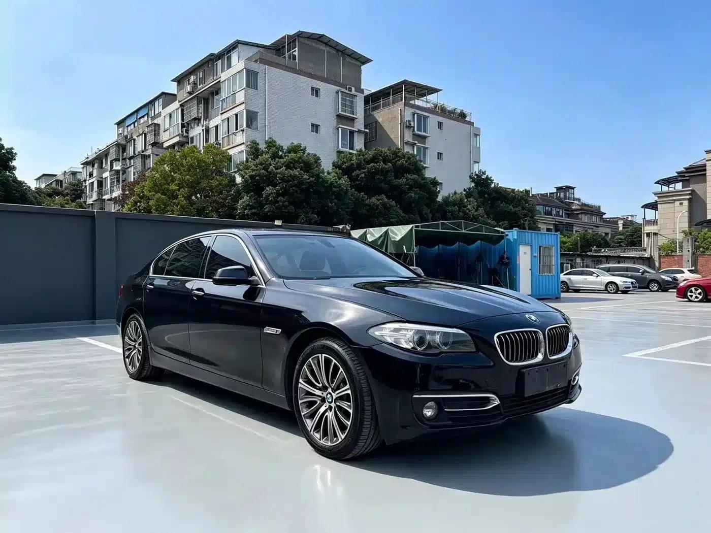 BMW 5 Series PHEV 2017 530Le — миниатюра 3