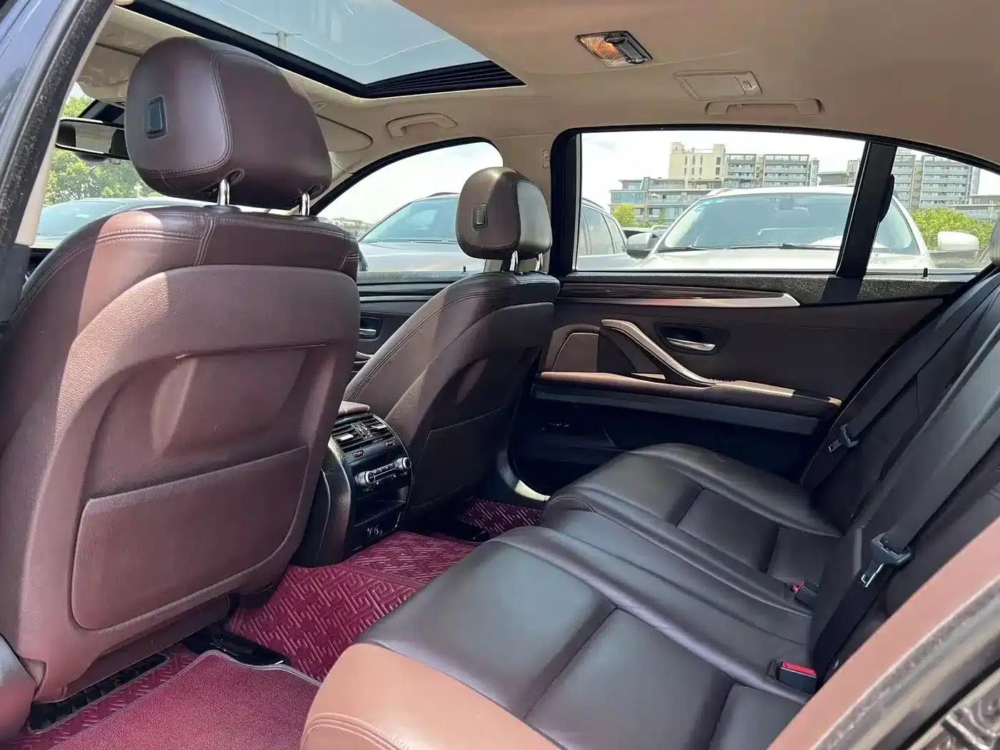 BMW 5 Series PHEV 2017 530Le — миниатюра 10
