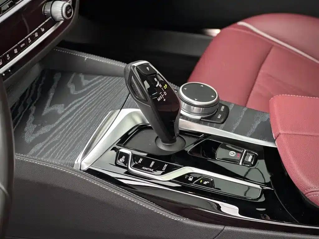BMW 5 Series PHEV 2021 Facelift 535Le M Sport Package — миниатюра 11
