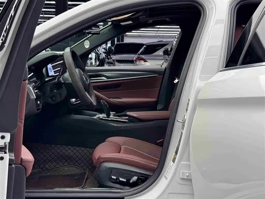BMW 5 Series PHEV 2021 535Le Pioneer Edition M Sport Package — миниатюра 6
