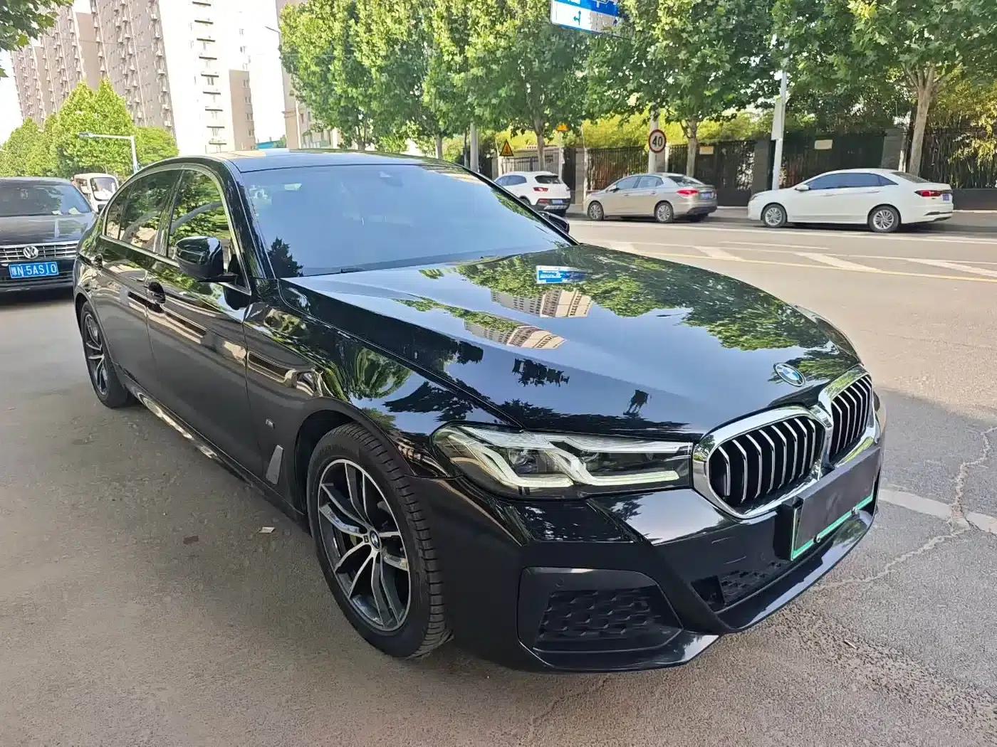 BMW 5 Series PHEV 2021 535Le M Sport Package — миниатюра 2