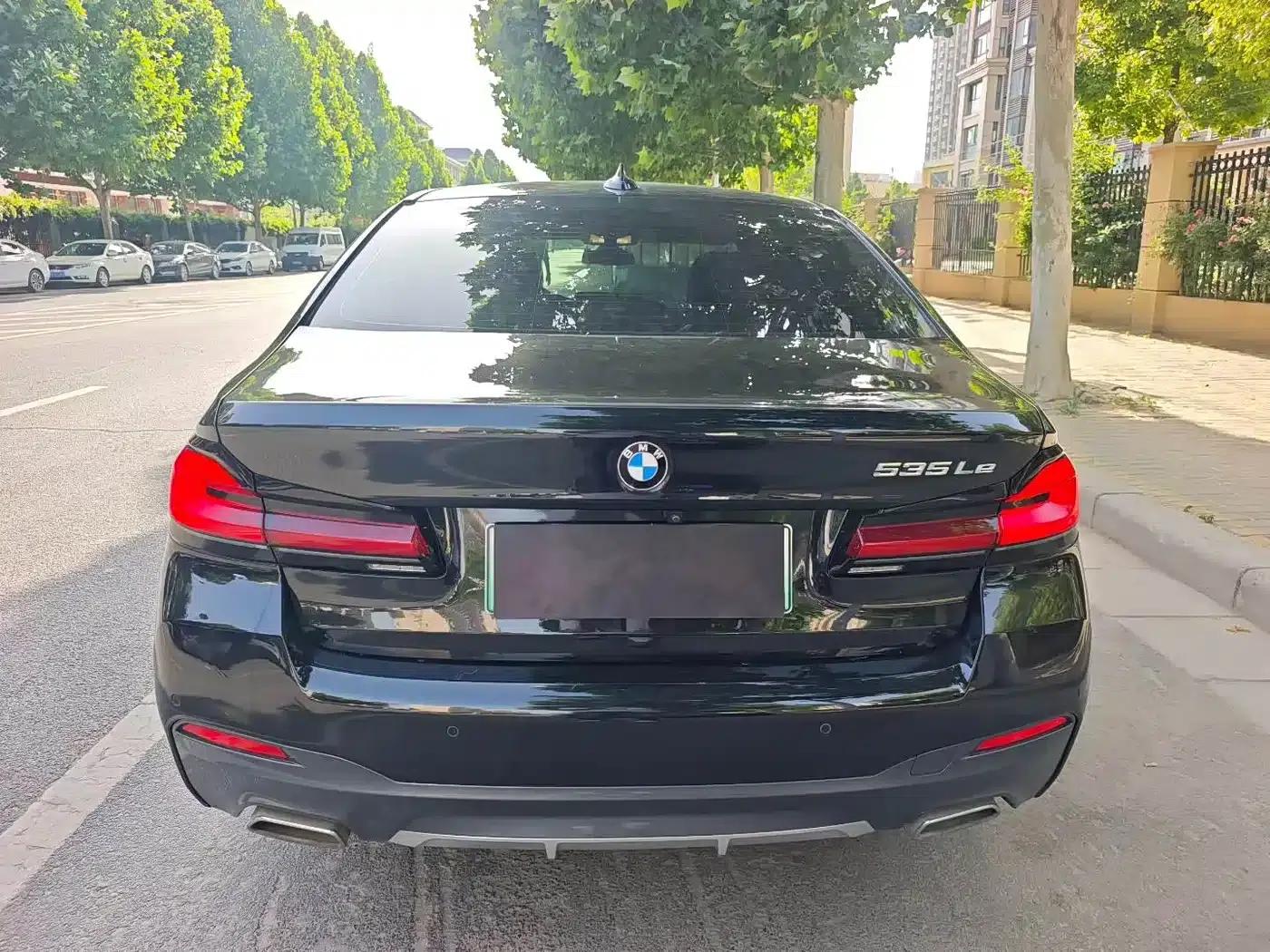BMW 5 Series PHEV 2021 535Le M Sport Package — миниатюра 9