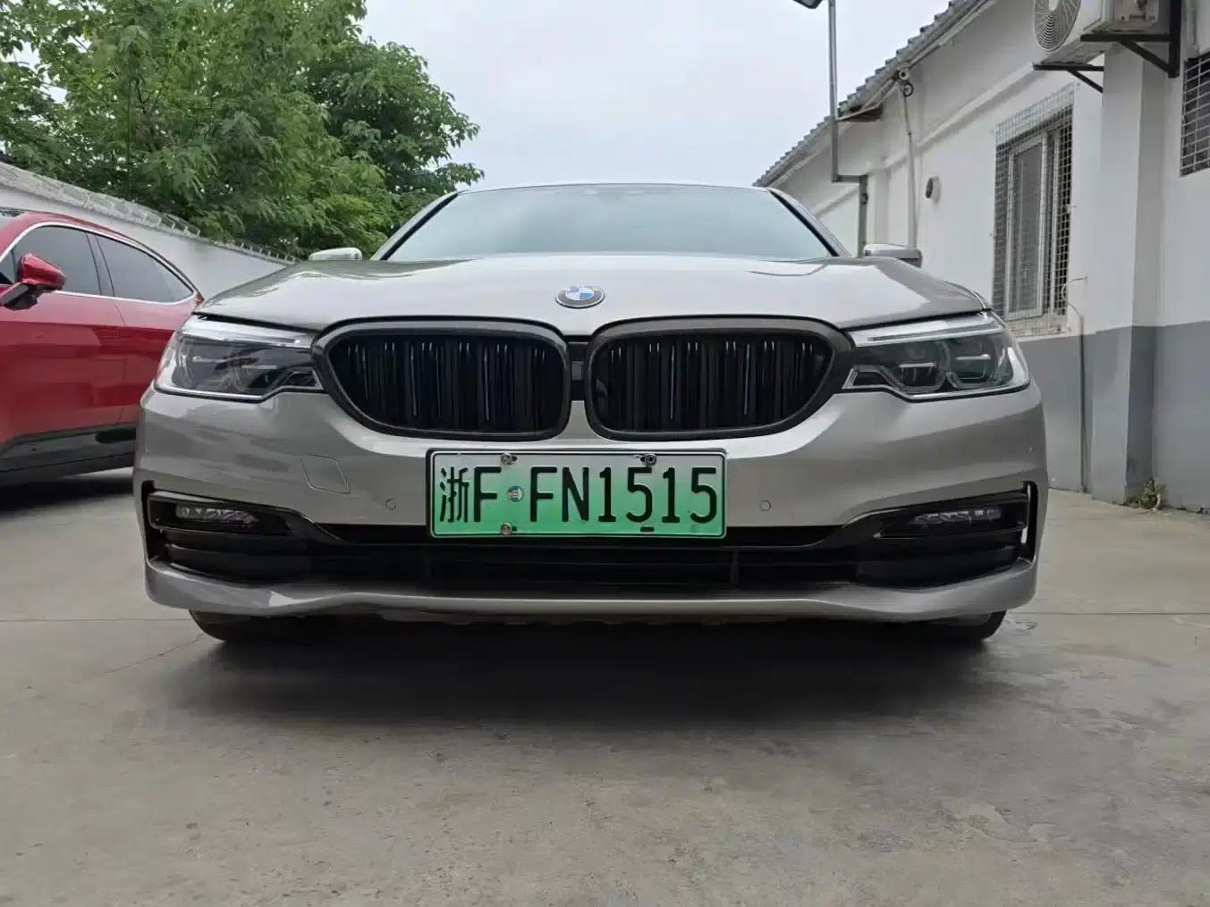 BMW 5 Series PHEV 2019 530Le Luxury Package — миниатюра 2
