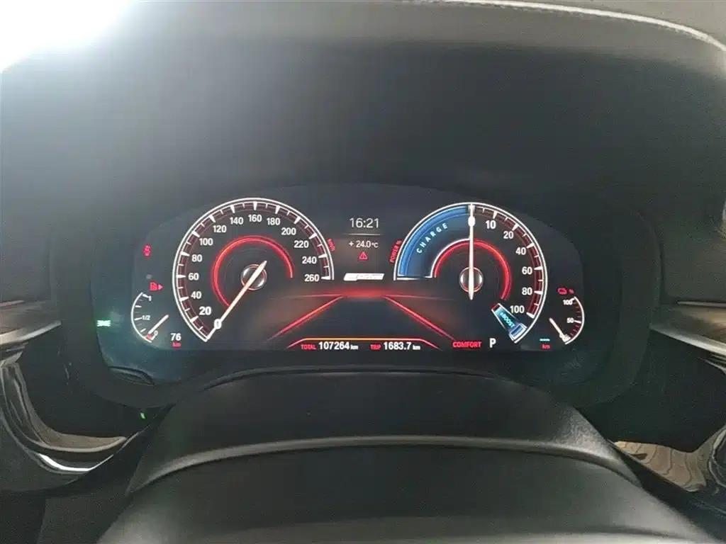 BMW 5 Series PHEV 2019 Facelift 530Le Luxury Package — миниатюра 12