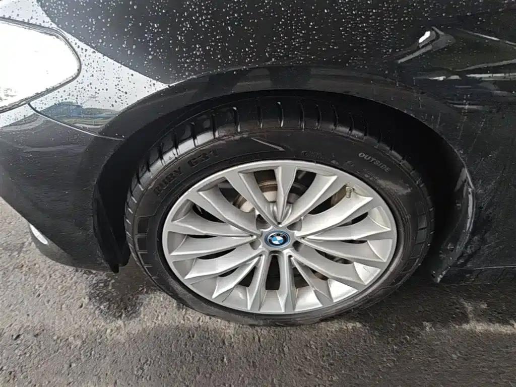 BMW 5 Series PHEV 2019 Facelift 530Le Luxury Package — миниатюра 23