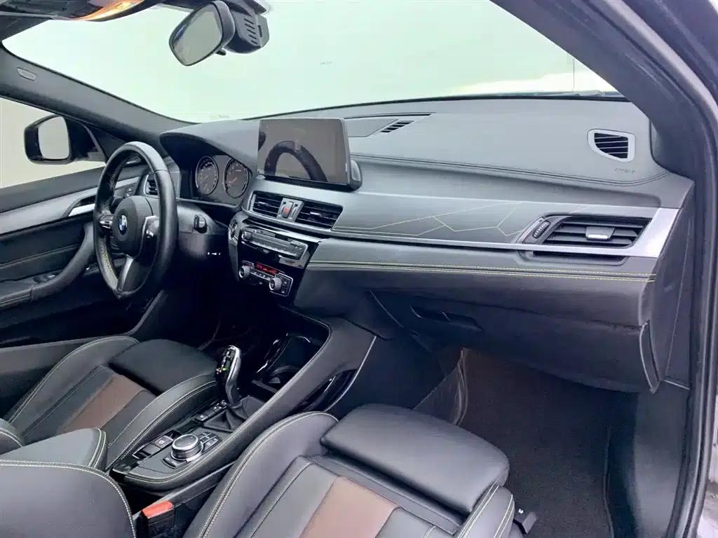 BMW X2 2023 xDrive 25i Shining Edition — миниатюра 18