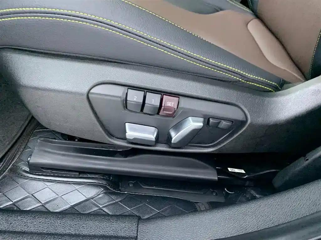 BMW X2 2023 xDrive 25i Shining Edition — миниатюра 29