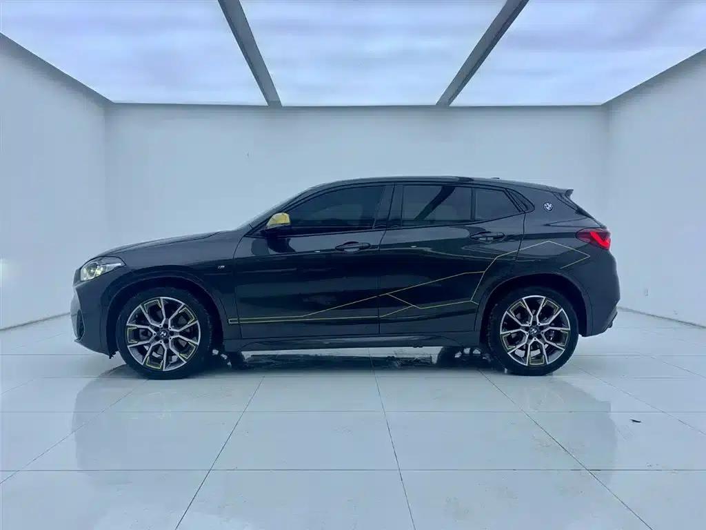 BMW X2 2023 xDrive 25i Shining Edition — миниатюра 4