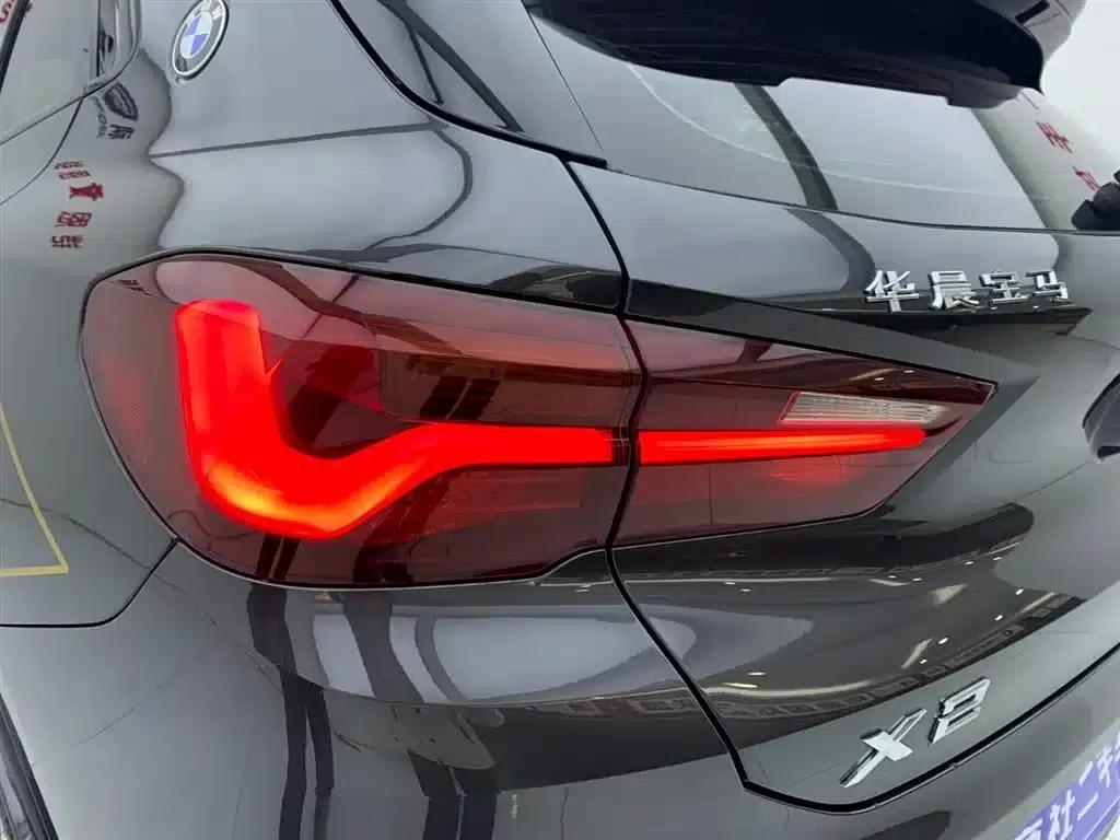 BMW X2 2023 xDrive 25i Shining Edition — миниатюра 9