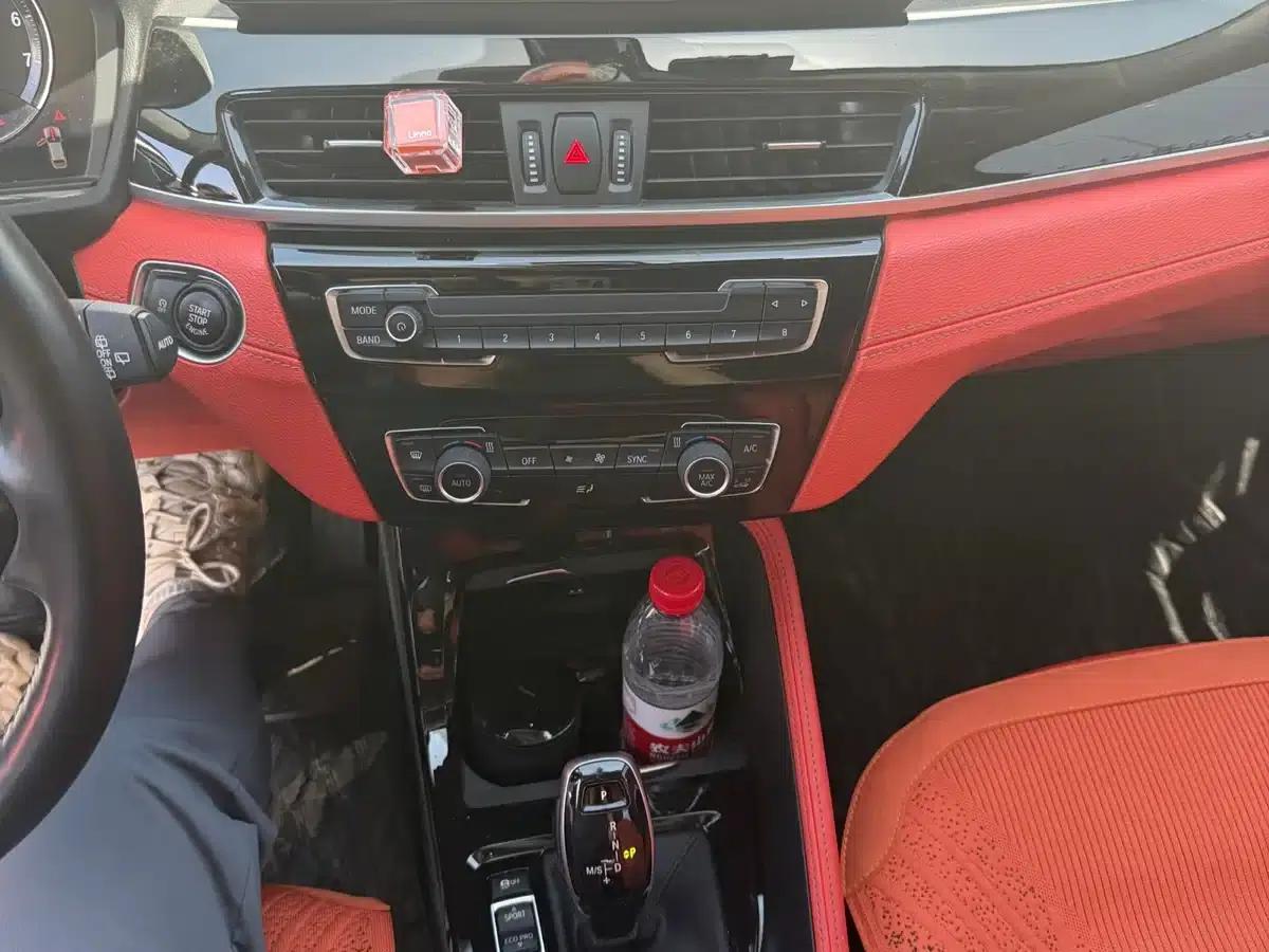 BMW X2 2022 sDrive25i M Sport Package — миниатюра 9