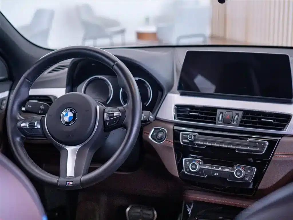 BMW X2 2022 sDrive25i Shadow Edition — миниатюра 19
