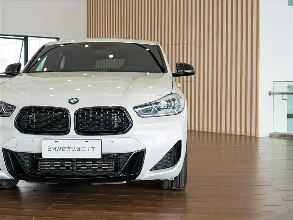 BMW X2 2022 sDrive25i Shadow Edition — миниатюра 9